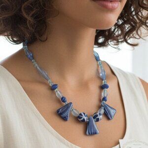 Teresa Goodall Coastal Grandmother Necklace in Excellent Condition